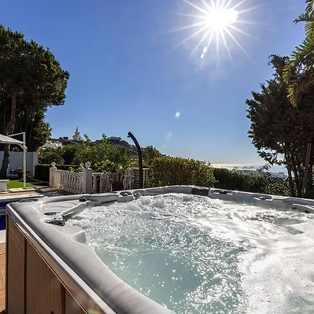 Luxury With Beautiful Sea View & Jacuzzi Villa